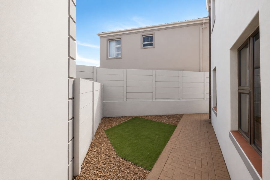 3 Bedroom Property for Sale in Parklands Western Cape